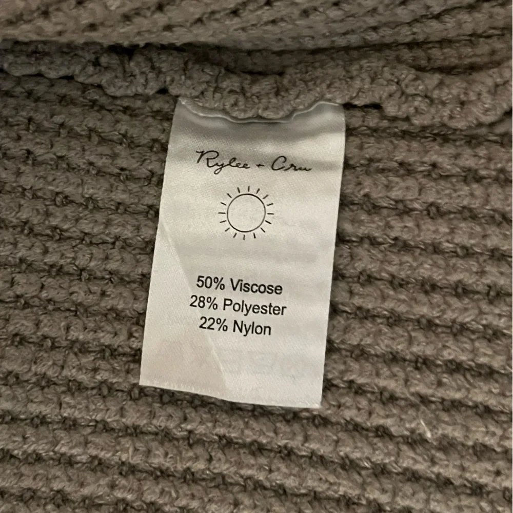 Rylee + Cru Gray Knit Sweater
